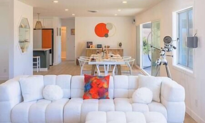 Joshua Tree Highlands House | Luxury Desert Gem~HotTub~GameRoom~360 Views~5 Min to Park