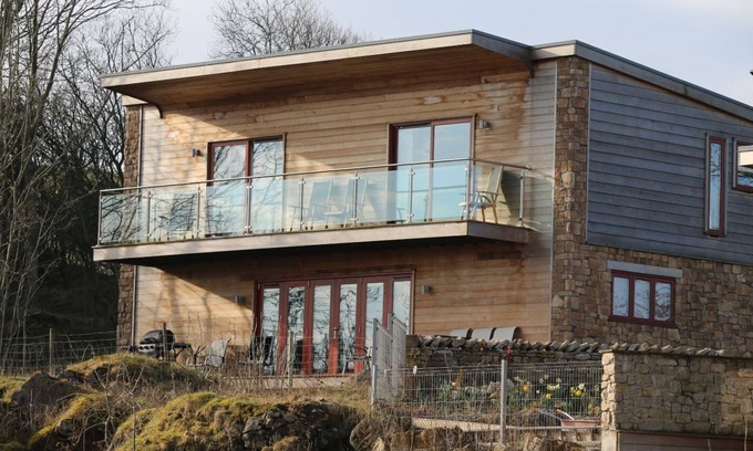Capernwray Cabin | Luxury, dog friendly, edge of Lake District holiday cottage