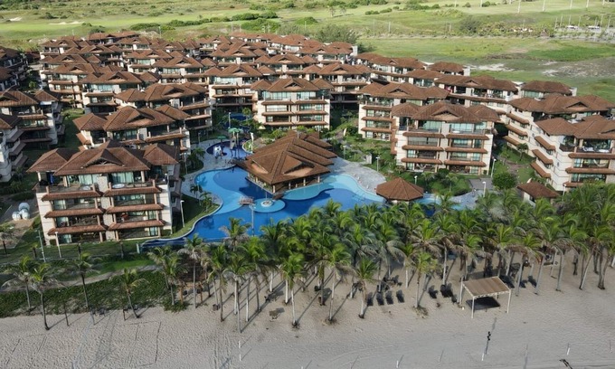 Aquiraz Apartment | Luxury Duplex Apartment - Manhattan Beach Riviera - Jacuzzi and access to private beach!