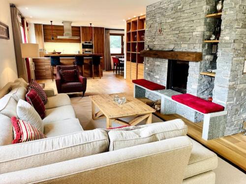 Flims Apartment | Luxury Flims Apt walking distance to Caumasee