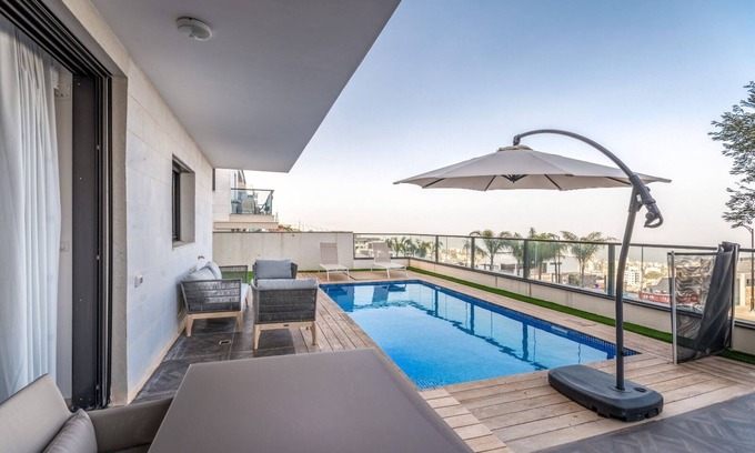 Tiberias Apartment | luxury garden apartment heated pool