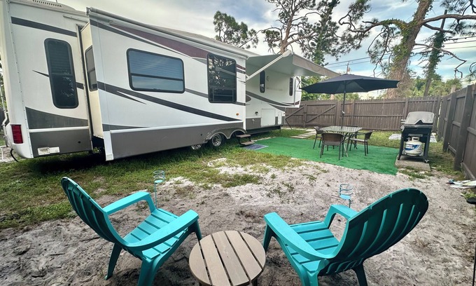 Englewood House | Luxury Glamping near the gorgeous Gulf coast Beach!