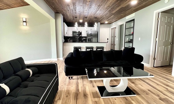 Upper Grand Lagoon Villa | Luxury Golf and Yacht Club Escape