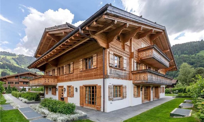 Zweisimmen Nr Gstaad House | Luxury Gstaad Condo