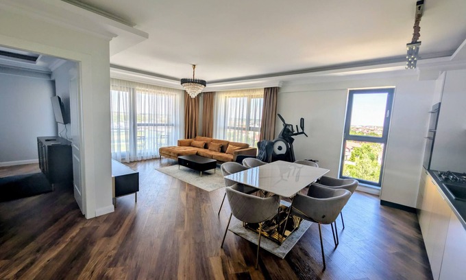 Pipera Apartment | Luxury Hideaway, Parking & Self Check-In in Pipera - North Bucharest