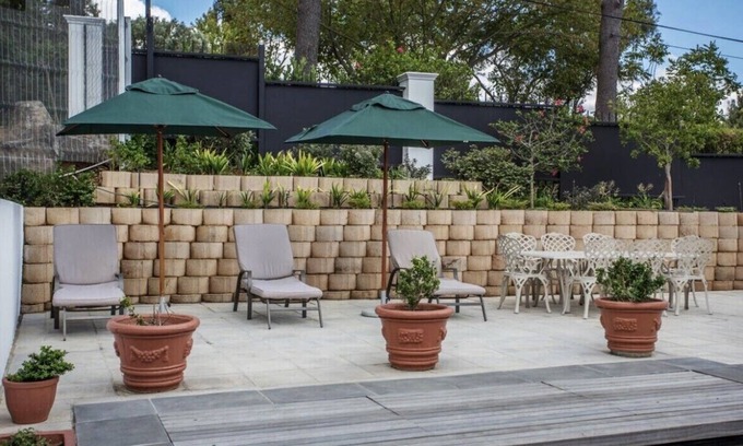 Constantia Cottage | Luxury holiday cottage in Constantia wine valley only15 mn away from the beach