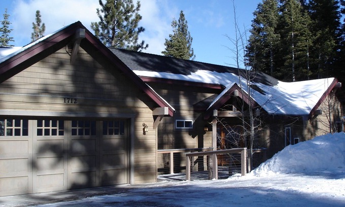 Country Club Estates House | Luxury Home for Family & Group Gathering: 2 Living Rooms + Hot tub + Game Room