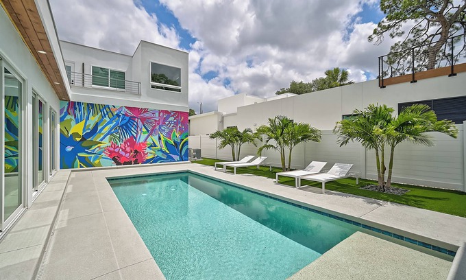 Alta Vista House | Luxury Home, Pool, Mins to Beach and Downtown Sarasota