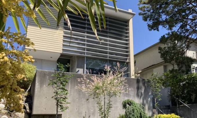 Fraserview House | Luxury House with River view