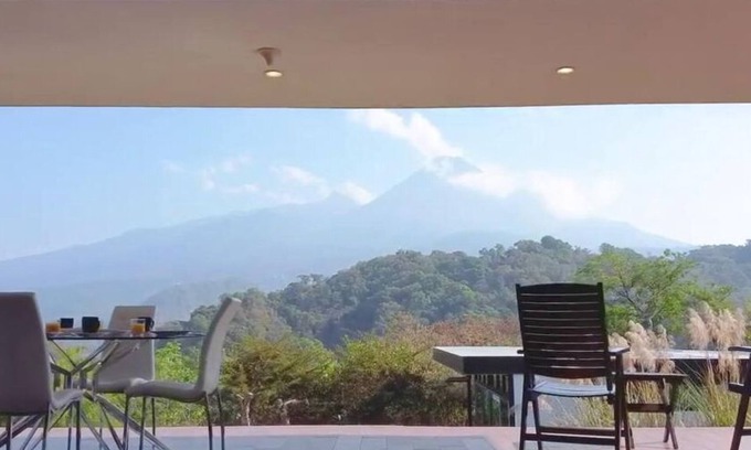 Villa de Alvarez House | Luxury house with the most amazing view of Colima Volcanos