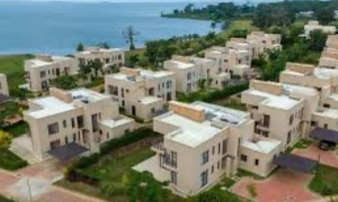 Entebbe Villa | Luxury Lakeside Villa Gated community