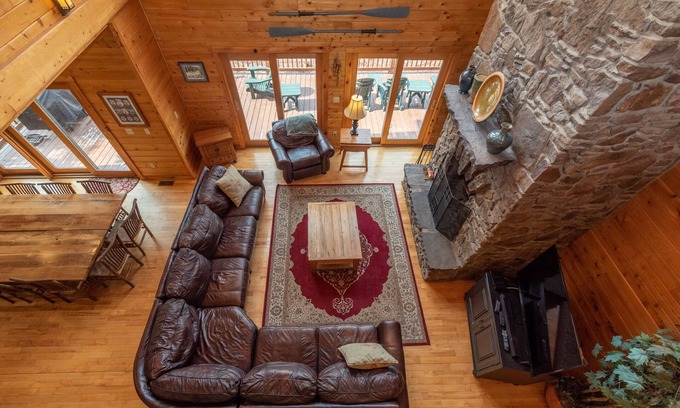 Thayerville House | Luxury Log Chalet w/Pool & Fireplace