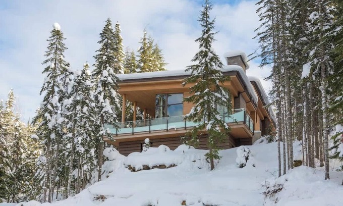 Whistler Creekside House | Luxury Mountain View Chalet, Jacuzzi, Media Room