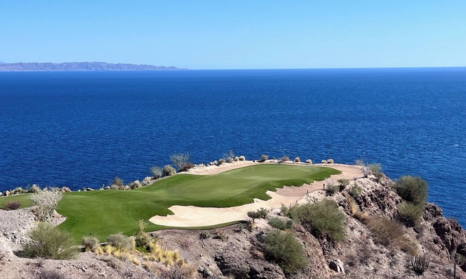 Loreto Apartment | Luxury One Bedroom Suite, Private Beach, Amazing Views and TPC Golf Course