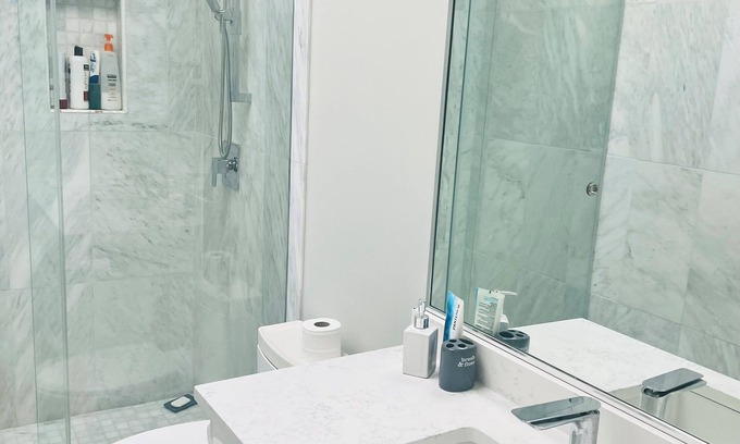 Regional District of Nanaimo House | Luxury Ocean view house