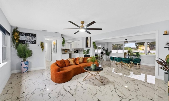 Pine Castle House | Luxury Orlando Vacation Home – 3BR w/Pool, Big Backyard & Near Disney