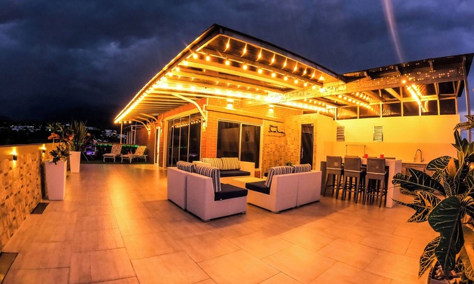 Ciudad Jardin Condo | Luxury Penthouse: Mountain Views, Ciudad Jardin, Cali