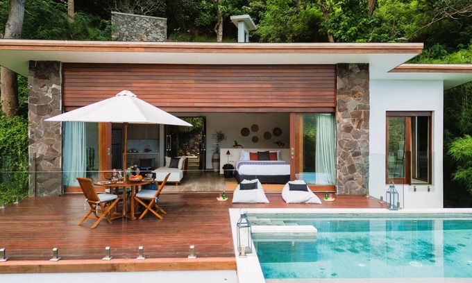 Praya Barat Apartment | Luxury Pool Studio Deluxe, Selong Belanak Ocean View, Selong Selo Resort