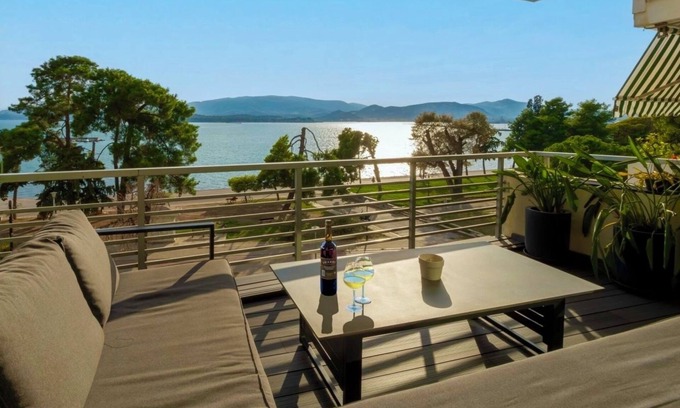 Volos City Centre Apartment | Luxury Sea View 2BR Apt - Balcony & Free Parking