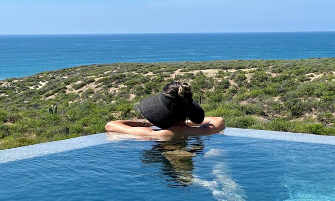 Vinorama Villa | Luxury Seaside Villa For 8 adults! Beach & Surf-Hot Spa-Infinity Pool