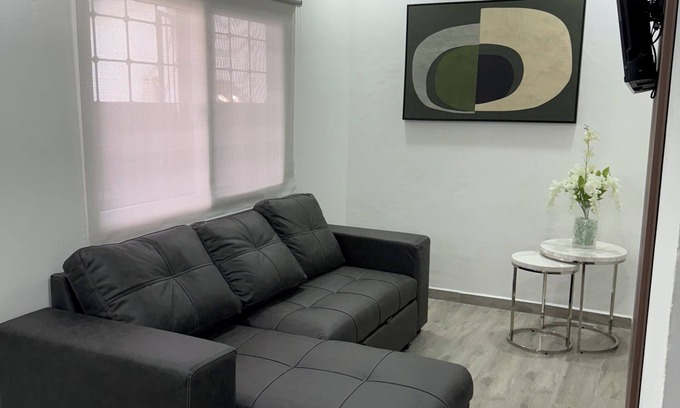 Colonia El Naranjal Apartment | Luxury suite 4