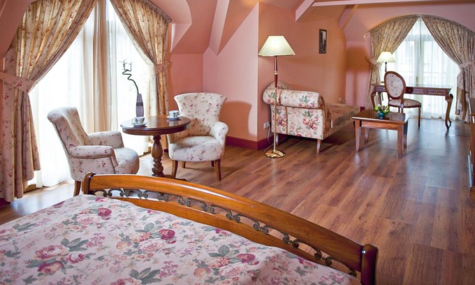 Oborishte Apartment | Luxury Suite With Courtyard View And Wellness