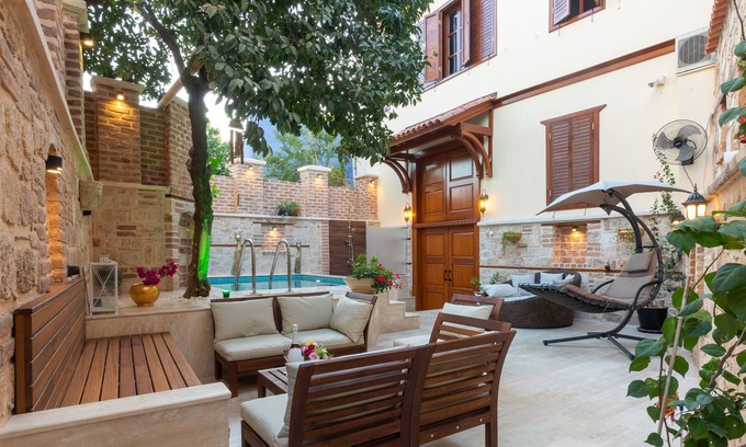 Kaleici Villa | Luxury Triplex Villa with Pool