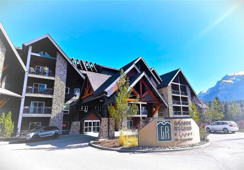 Canmore Apartment | Luxury Two Queen Beds Condo - Grande Rockies Resort Indoor Parking Pool Hot tub GYM