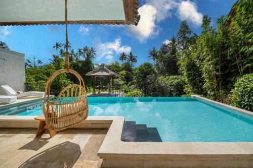 Kutuh Kaja Villa | Luxury Villa in City Center w/Natural Pool La Bohemia Residence Villas