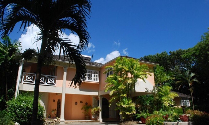 Sandy Lane Villa | Luxury Villa on Exclusive Sandy Lane Estate - World Class Beach Facilities