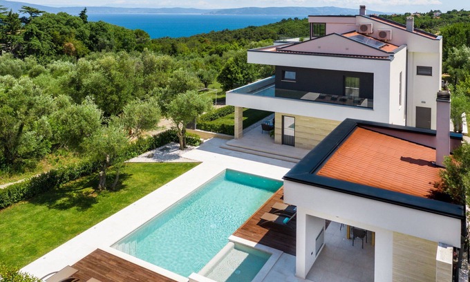 Drenje Villa | Luxury Villa Perfecta with Pool