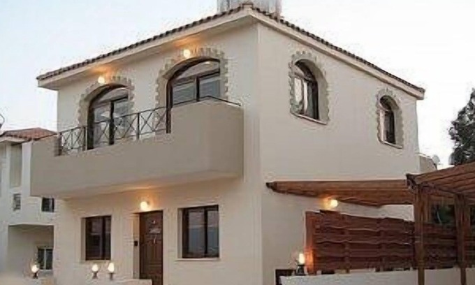 Cape Greko Villa | Luxury Villa VERY close to the Grecian Park Early Bird Discounts available now!
