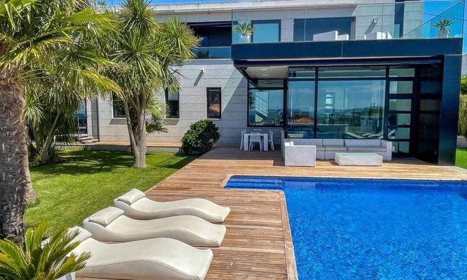 Sanxenxo House | Luxury Villa with heated pool, ocean views near the beach in Sanxenxo - Galicia