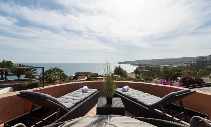 Tarajalillo Villa | Luxury villa with breathtaking views & spacious terrace π DIRECTLY ON THE SEA