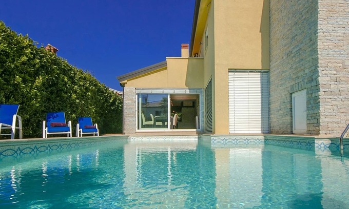 Porec Cottage | Luxury villa with private pool with sea view close to the city center of Poreč