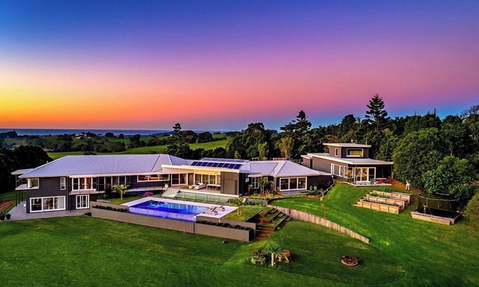Coopers Shoot House | Luxury Villas Byron Retreat (With Ocean Views)