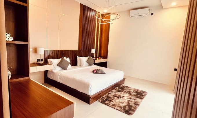 Kuta Villa | Luxury VIP Villa in the center of Kuta Lombok with private pool and garden