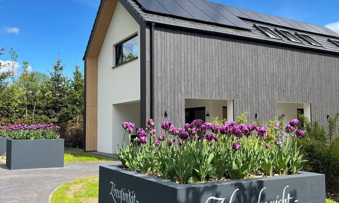 Basthorst House | Luxus Wellnesshaus für bis zu 6 Personen - mit Sauna & Whirlpoolwanne - BJ 2023