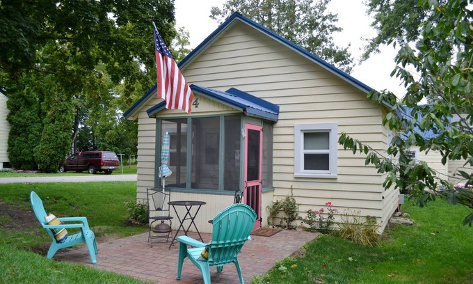 Port Austin Cottage | LYC Cottage #4