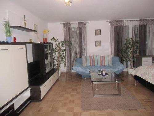 Pfinztal Apartment | Möbliertes Dachstudio