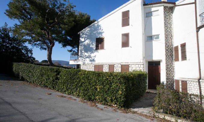 Marcelli Apartment | M086 - Marcelli, three-room apartment with garden at Residence MareVerde