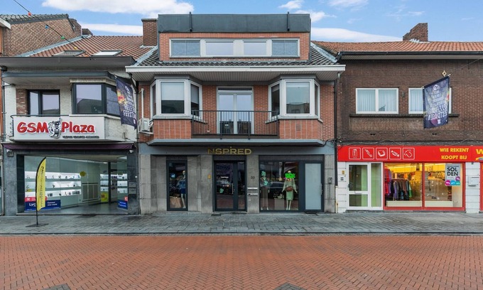 Eisden Apartment | Maasmechelen Duplex Retreat