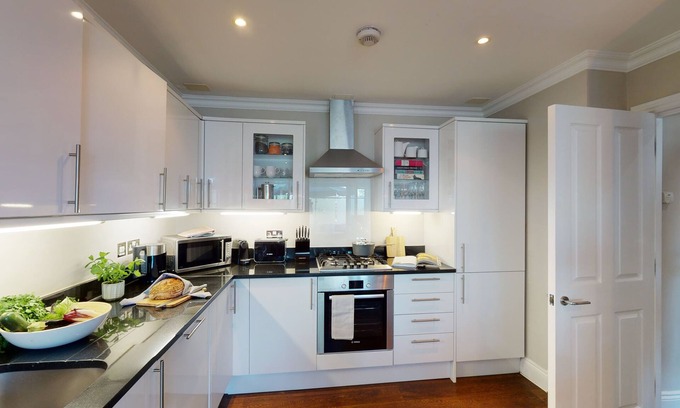 Balham Apartment | Madison Hill - White Hill House 4 - 2 bedroom flat