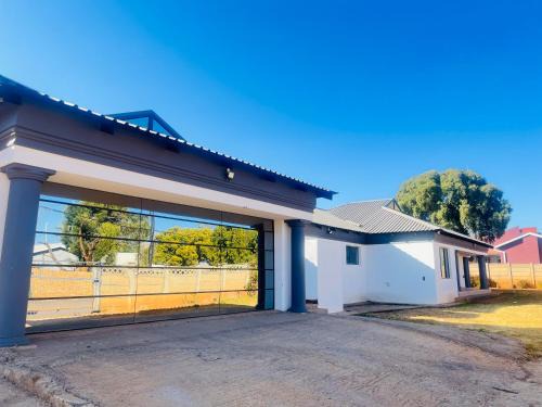 Zeerust House | Mafjoint2