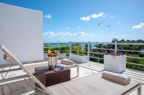 Downtown Apartment | Magia beachside condos