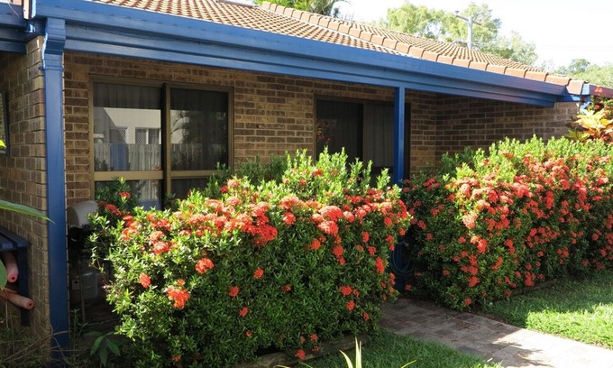 Arcadia House | "MAGNETIC SHORES UNIT 2" in Arcadia