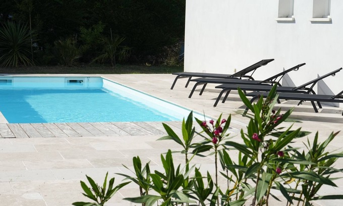 Cheray Villa | Magnificent renovated villa in a quiet environment near the sea with swimming pool