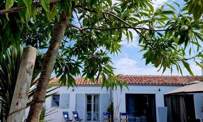 Saint-Denis-d'Oleron Villa | Magnificent Villa "carré 17