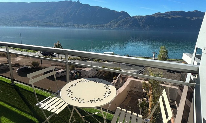 Tresserve Apartment | Magnificent apartment with view of Lac du Bourget and waterfront (20 meters)