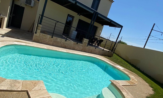 Avignon Villa | Magnificent villa for the Avignon Festival